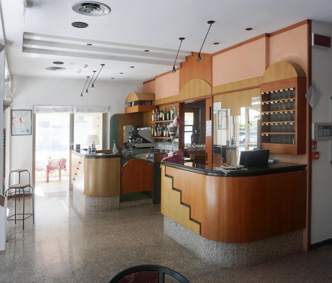 רימיני Hotel Londra מראה חיצוני תמונה